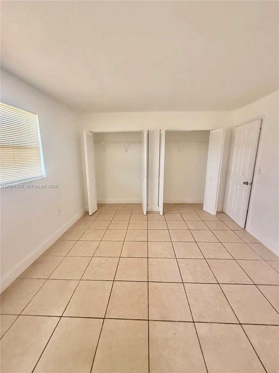 1990 NW 183rd St # 9, Miami Gardens FL 33056