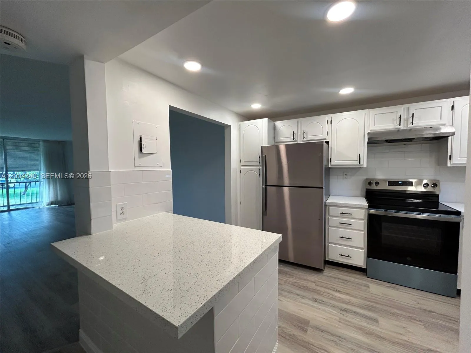 8962 S Hollybrook Blvd # 202, Pembroke Pines FL 33025