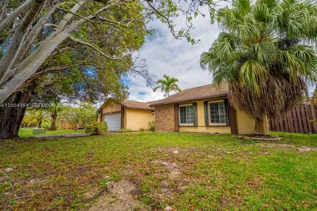 5501 SW 147th Pl, Miami FL 33185