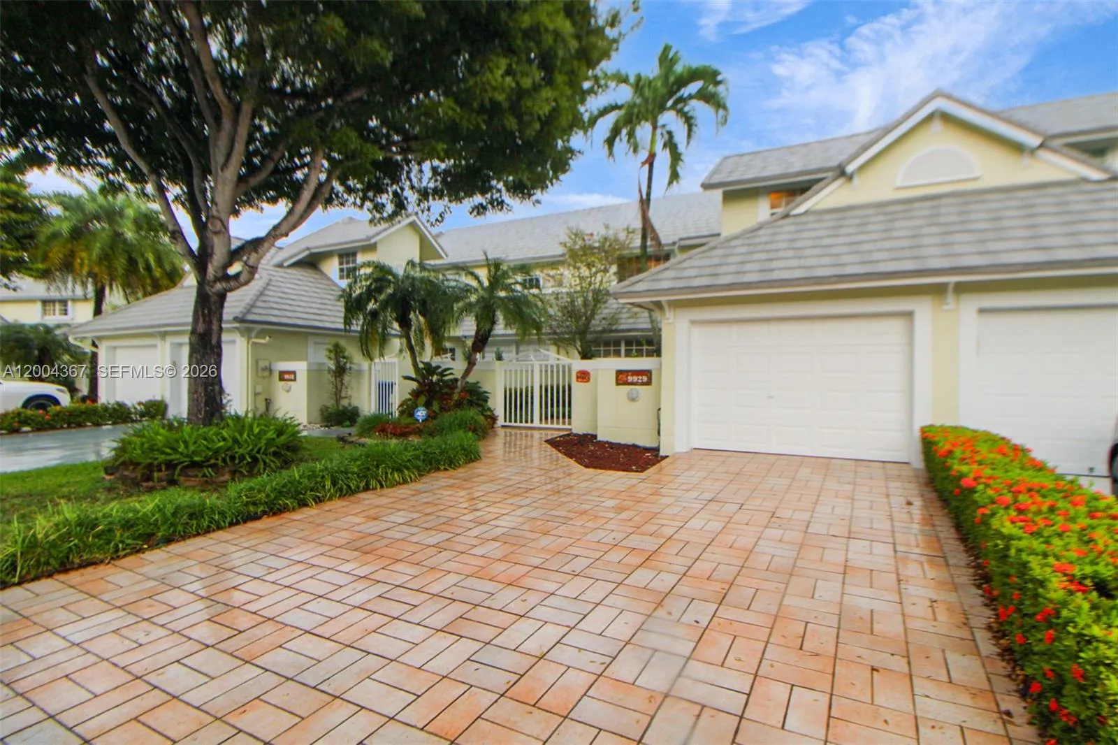 9929 NW 49th Ter, Doral FL 33178