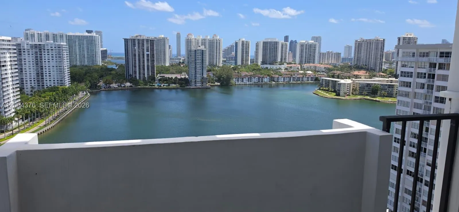 2750 NE 183rd St # 2010, Aventura FL 33160