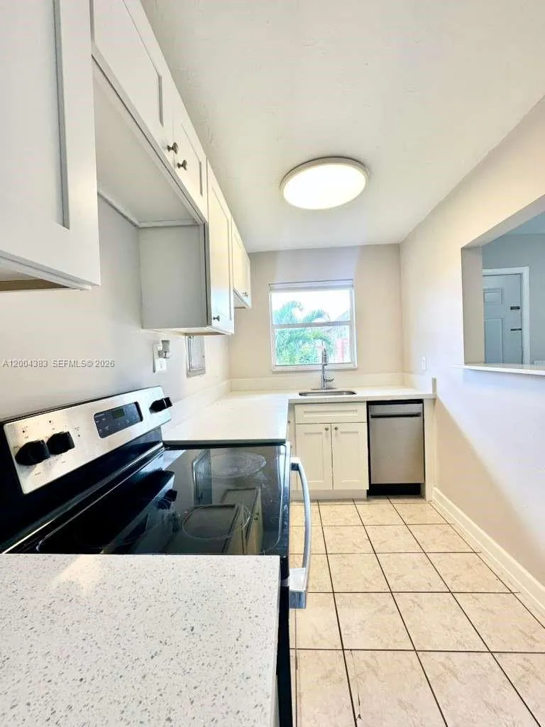 2651 NW 13th St # 41, Miami FL 33125