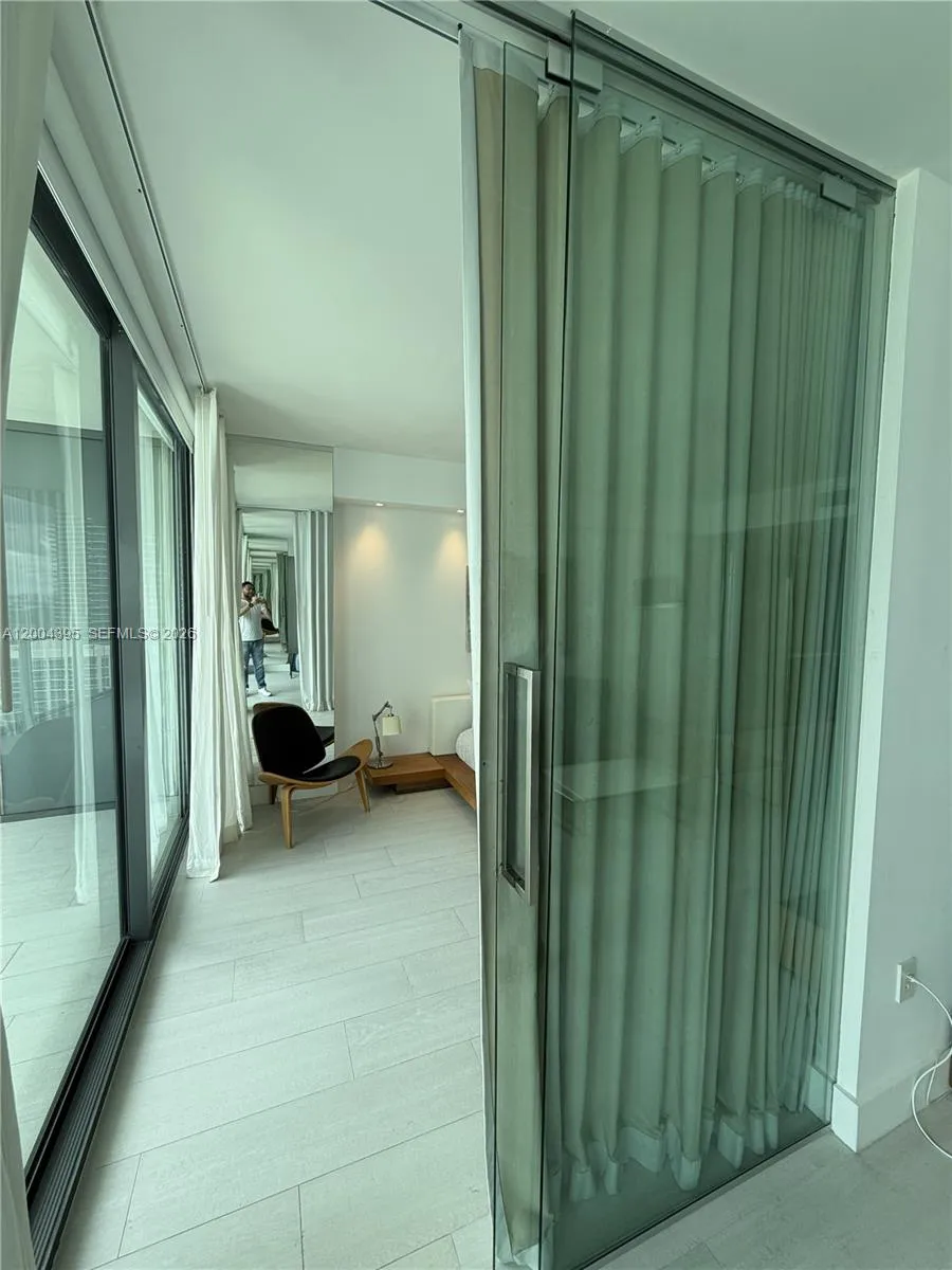 460 NE 28th St # 2806, Miami FL 33137