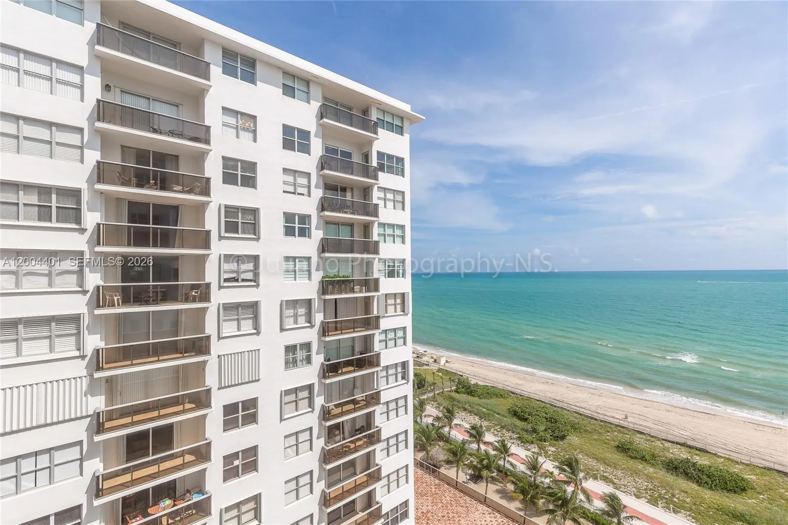 6039 Collins Ave # 1415, Miami Beach FL 33140