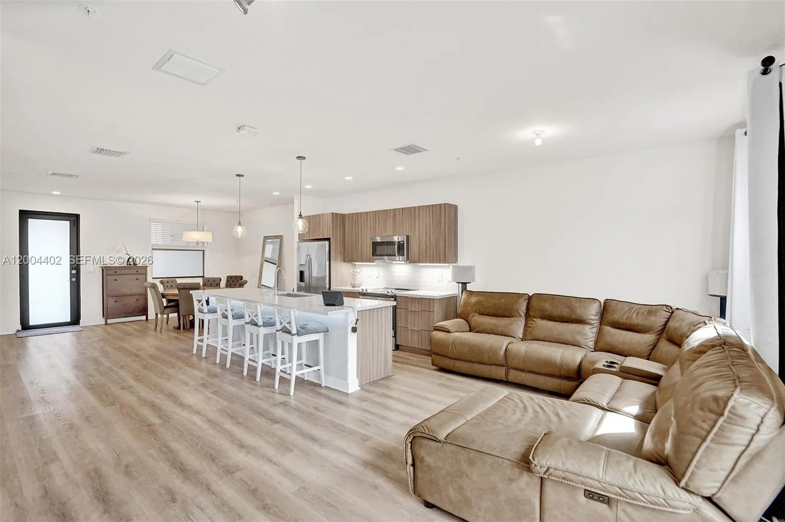 10437 NW 82nd St # 5, Doral FL 33178