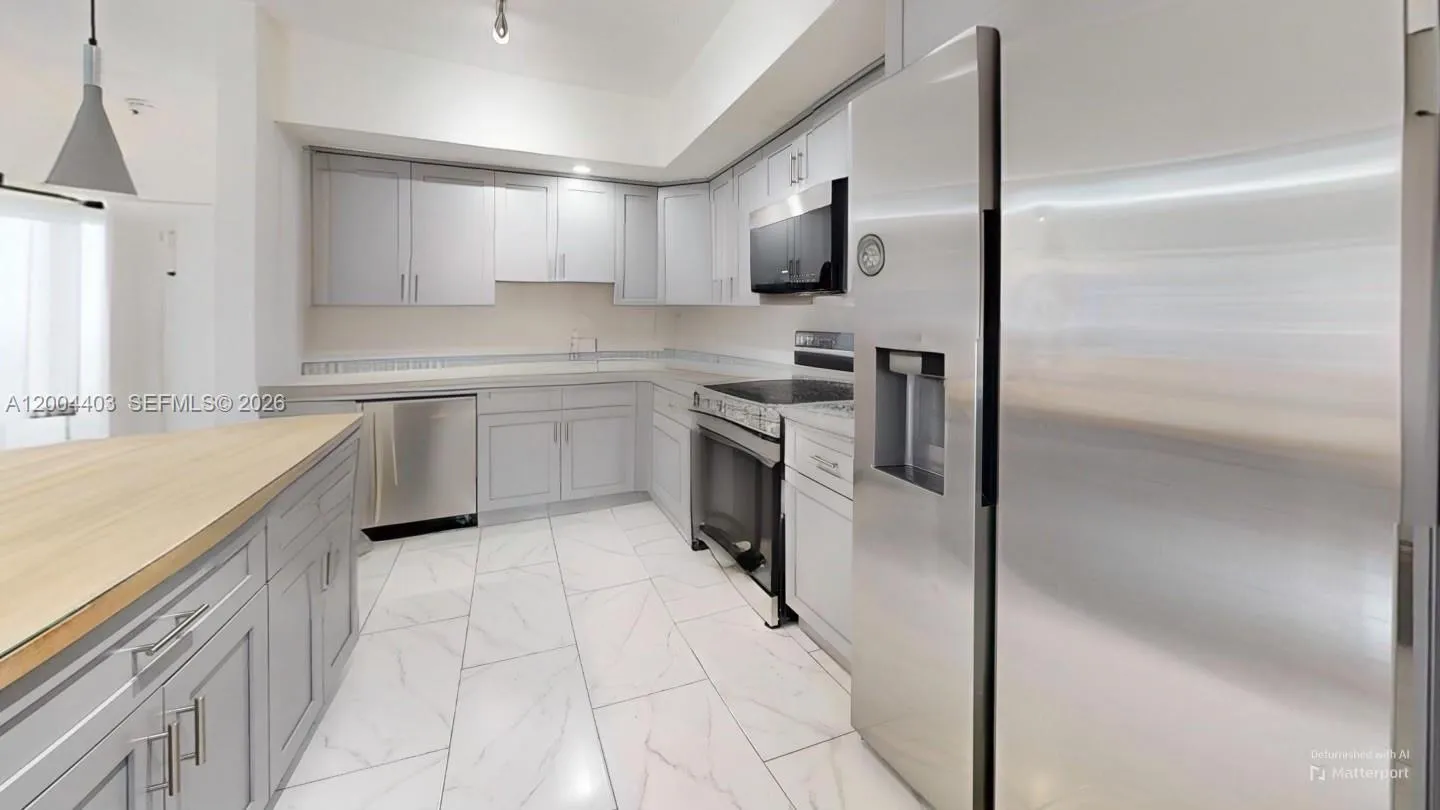 220 SW 8th Ave # 2, Hallandale Beach FL 33009