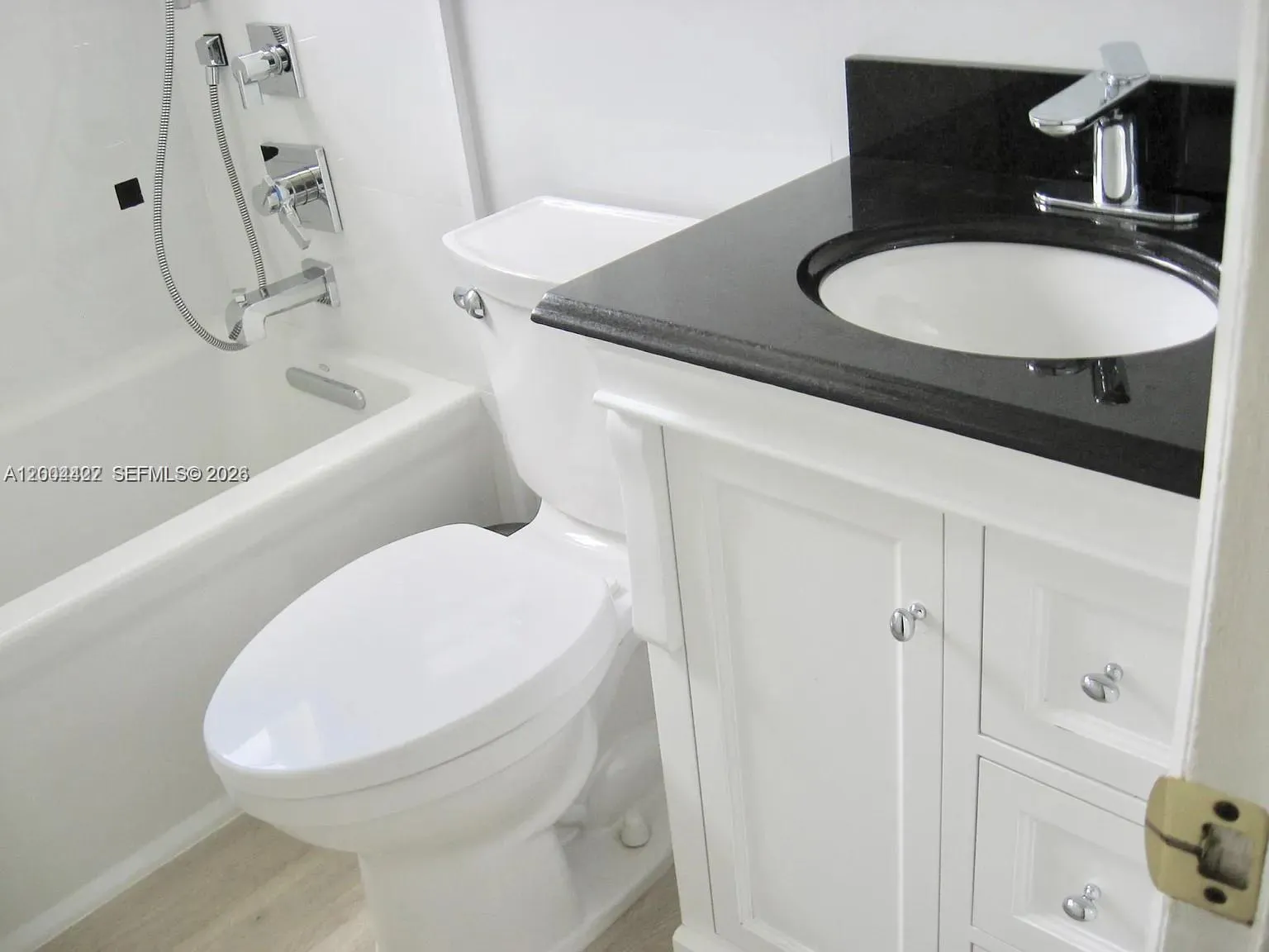 2140 NE 180th St, North Miami Beach FL 33162