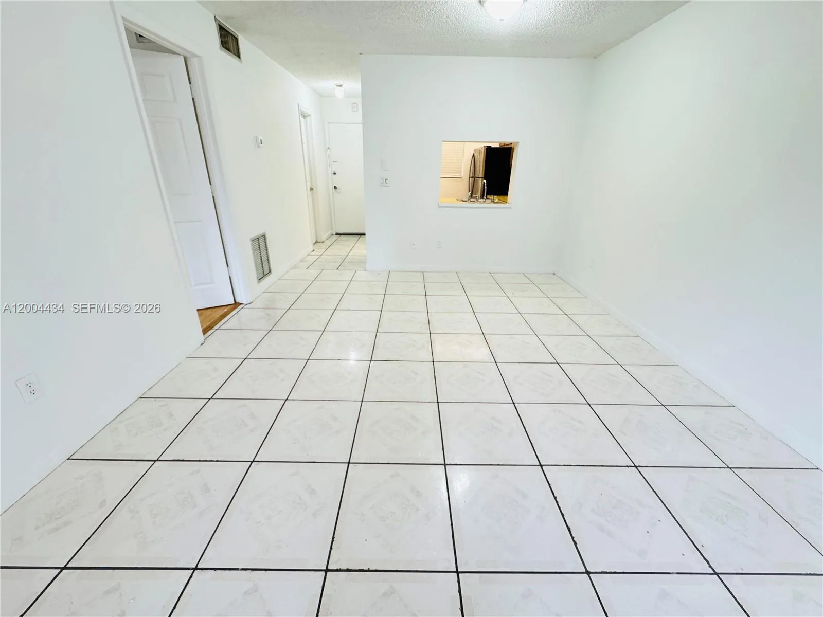 2800 NW 56th Ave # D102, Lauderhill FL 33313
