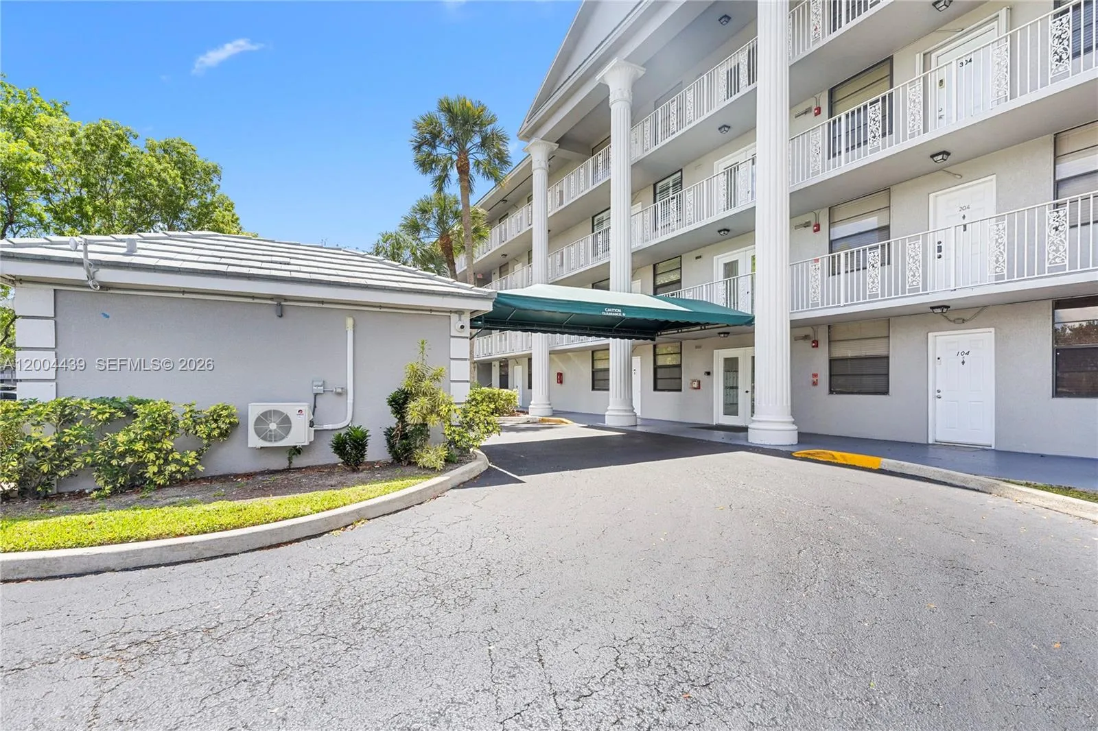 1524 Whitehall Dr # 405, Davie FL 33324