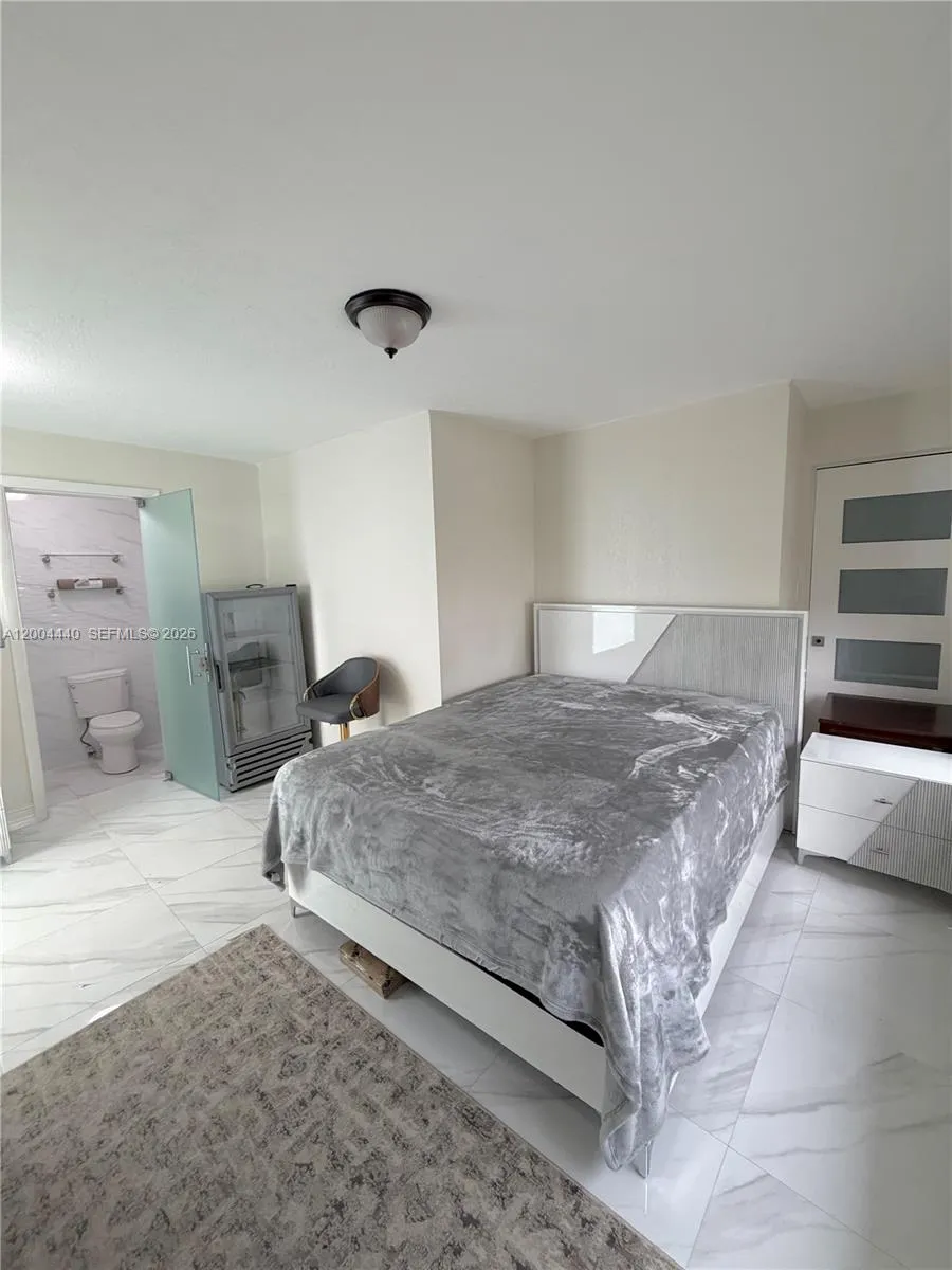 5801 NW 113th Ter # 4, Hialeah FL 33012