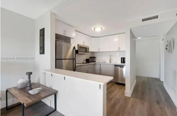 3527 NE 168th St # 409, North Miami Beach FL 33160