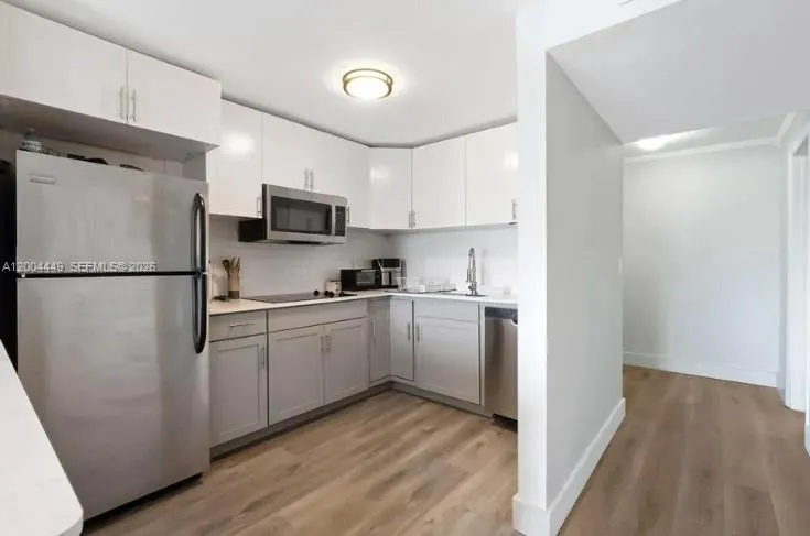 3527 NE 168th St # 409, North Miami Beach FL 33160