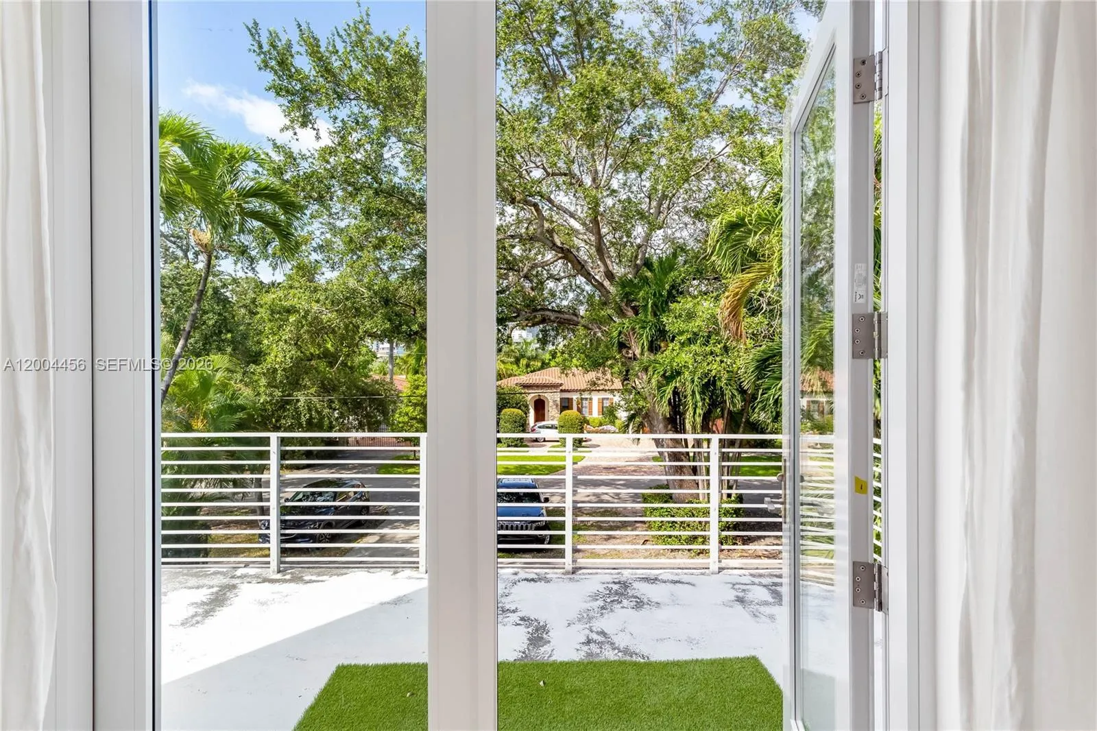 152 SW 20th Rd, Miami FL 33129