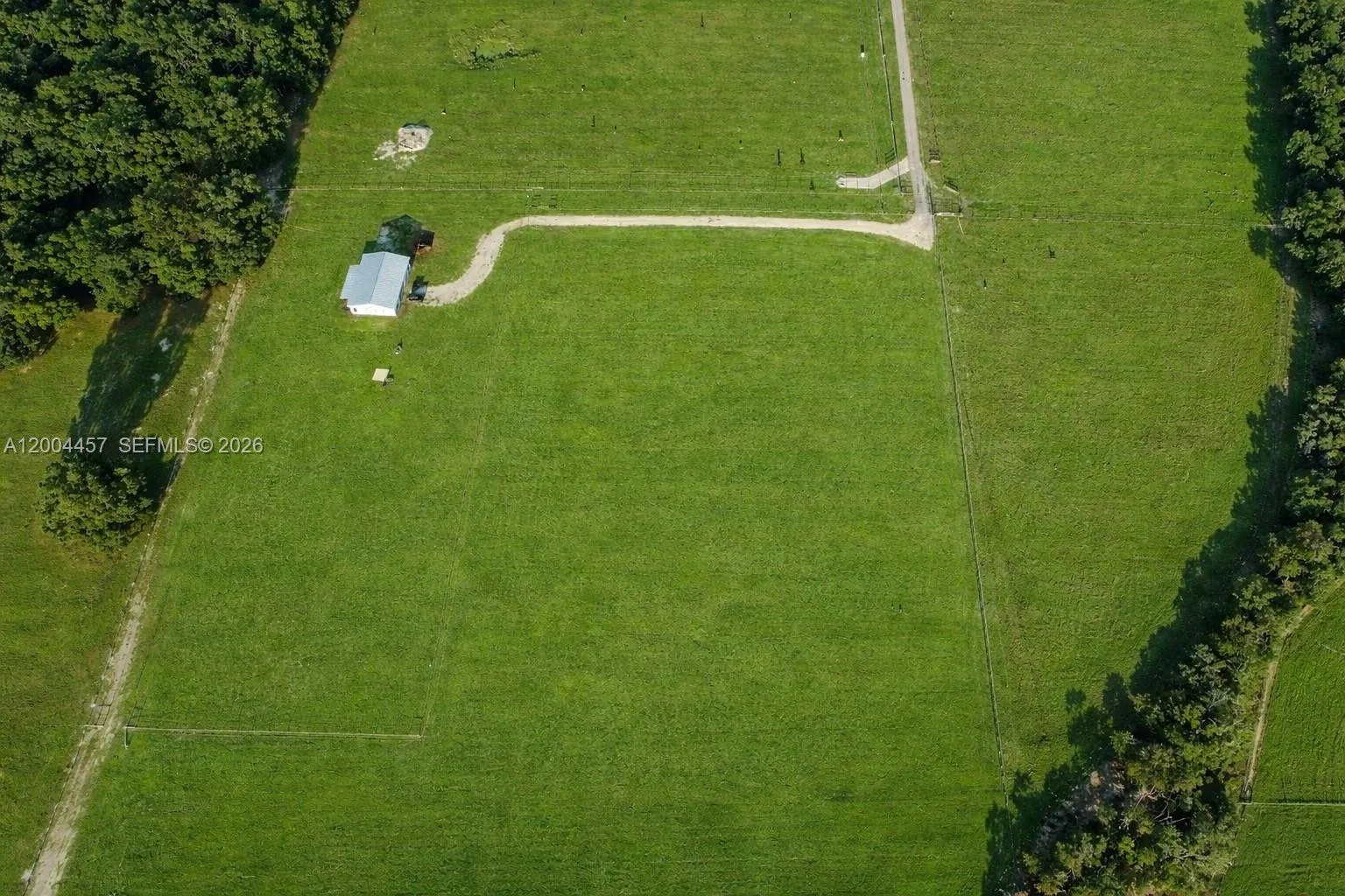 595 Norris Rd, La Belle FL 33935