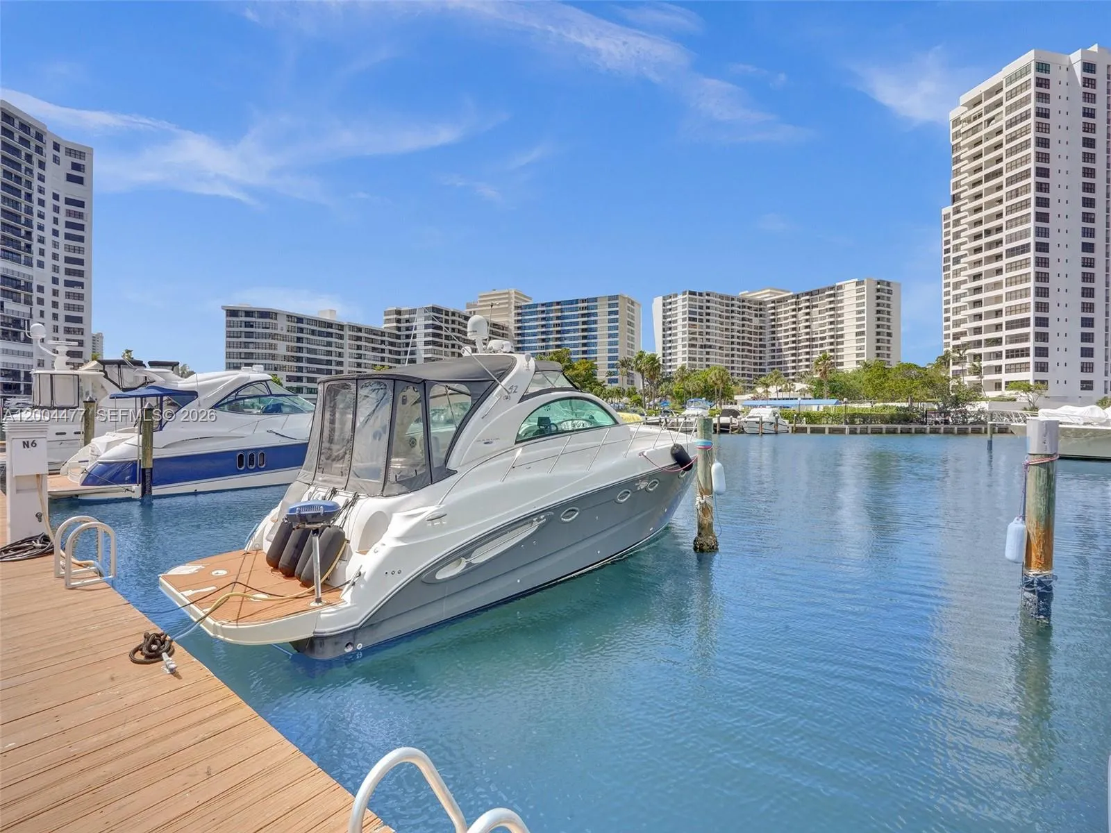 2667 S Parkview Dr, Hallandale Beach FL 33009