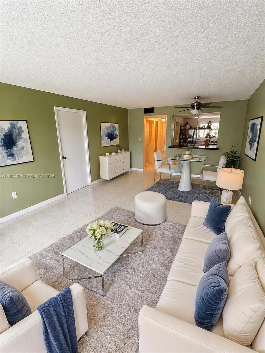 8421 Lagos De Campo Blvd # 301T, Tamarac FL 33321