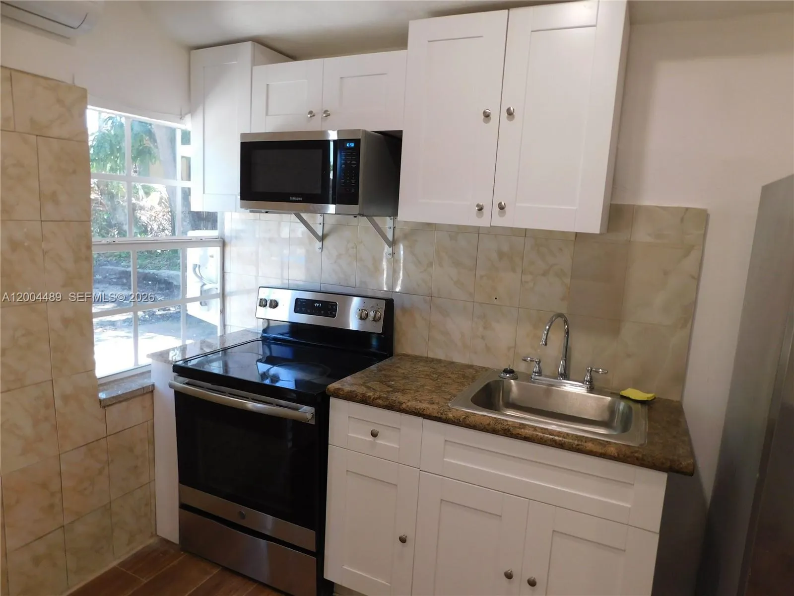 10945 NW 19th Ave # B, Miami FL 33167