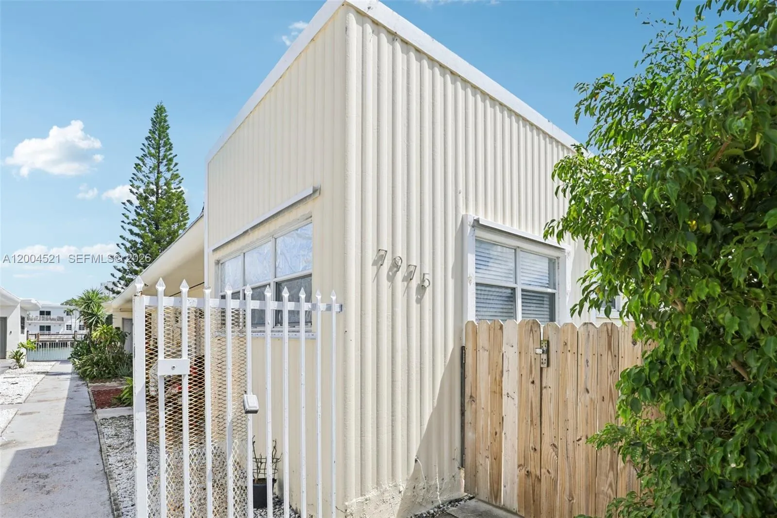 7975 Crespi Blvd, Miami Beach FL 33141