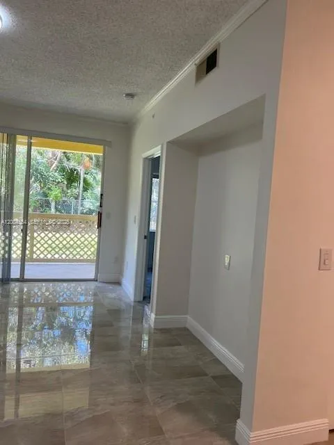 18326 NW 68th Ave # F, Hialeah FL 33015