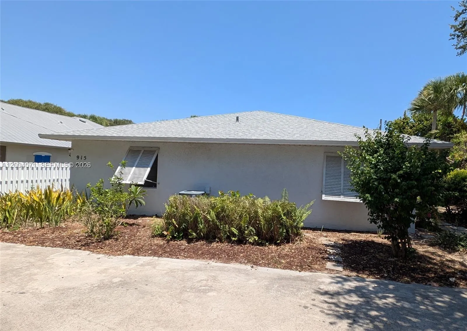 915 Turtle Cove Ln, Vero Beach FL 32963