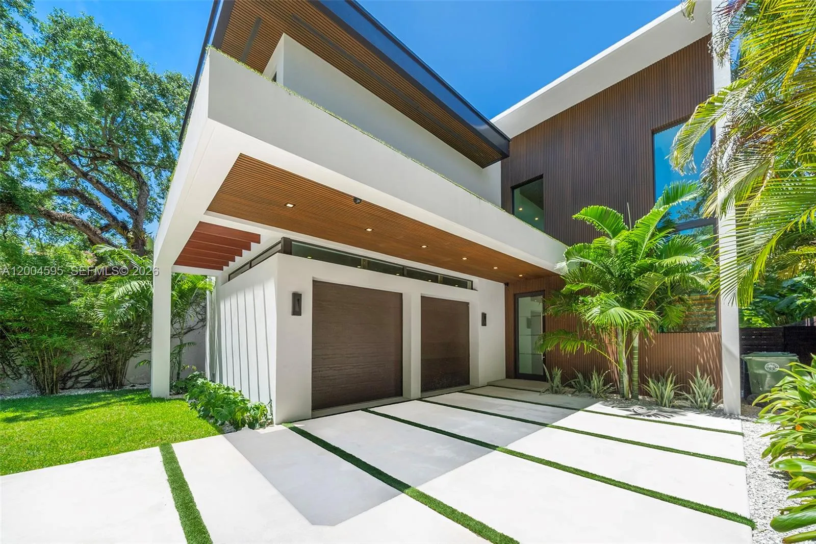 2521 Lincoln Ave, Miami FL 33133