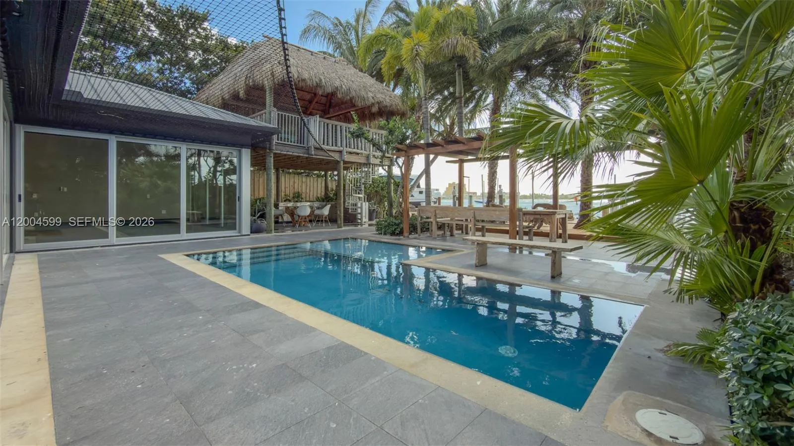 2440 N Shore Ter, Miami Beach FL 33141