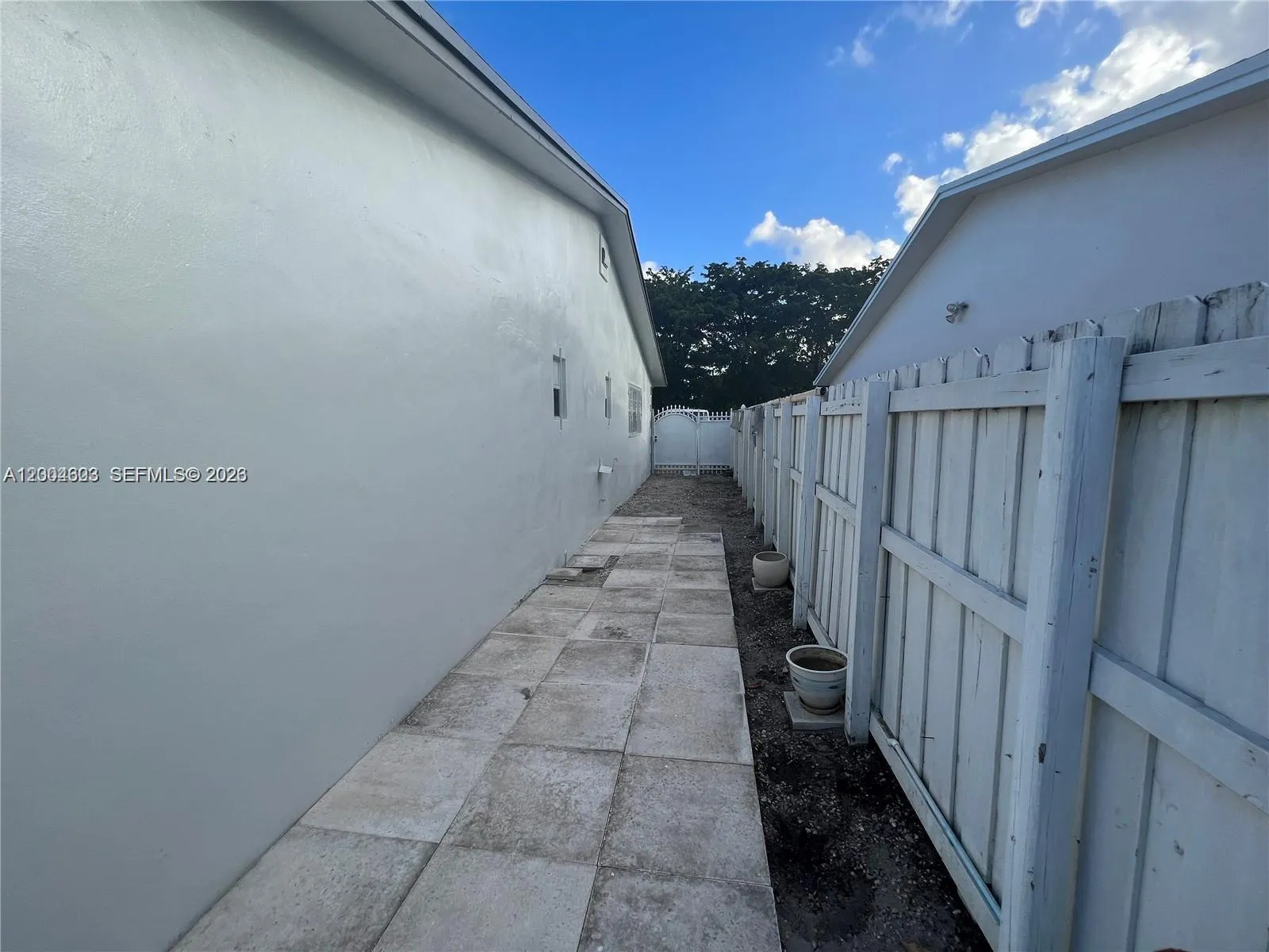 15 SE 13th St # 17, Dania Beach FL 33004