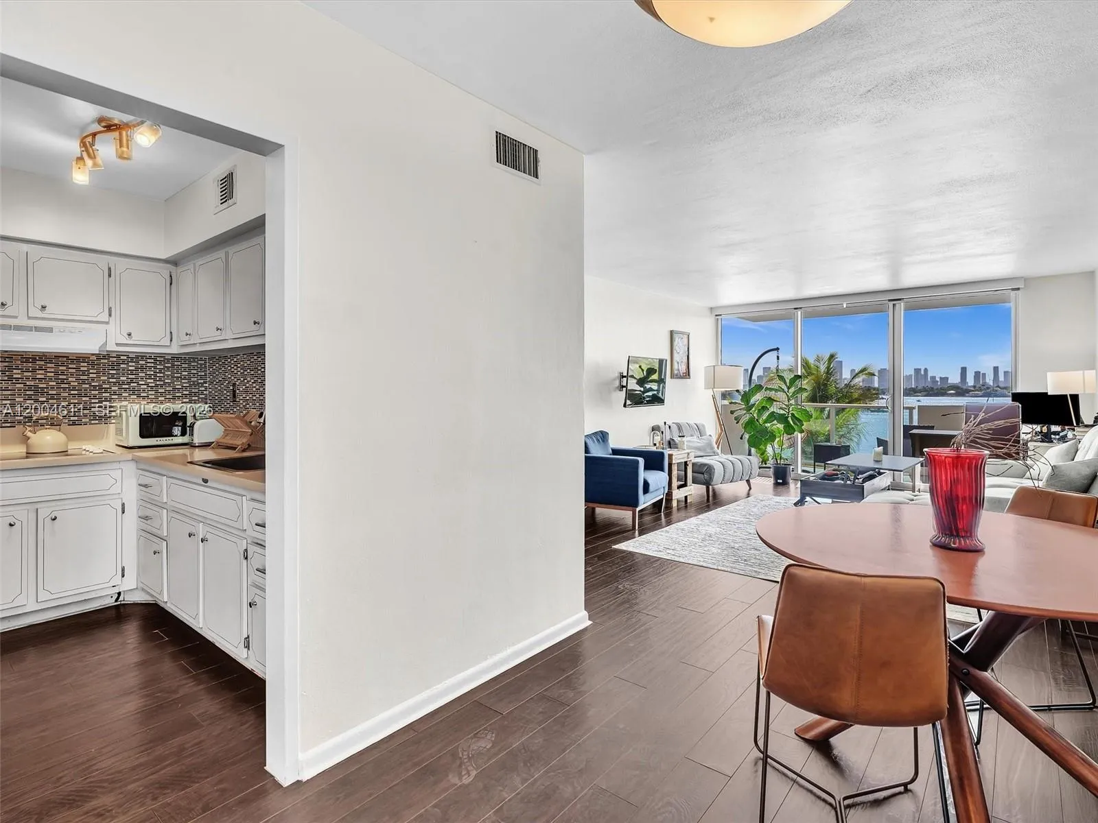 1200 West Ave # 305, Miami Beach FL 33139