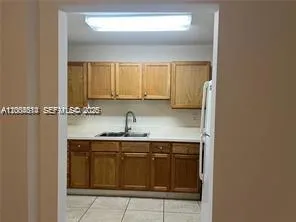 6950 W 6th Ave # 415, Hialeah FL 33014