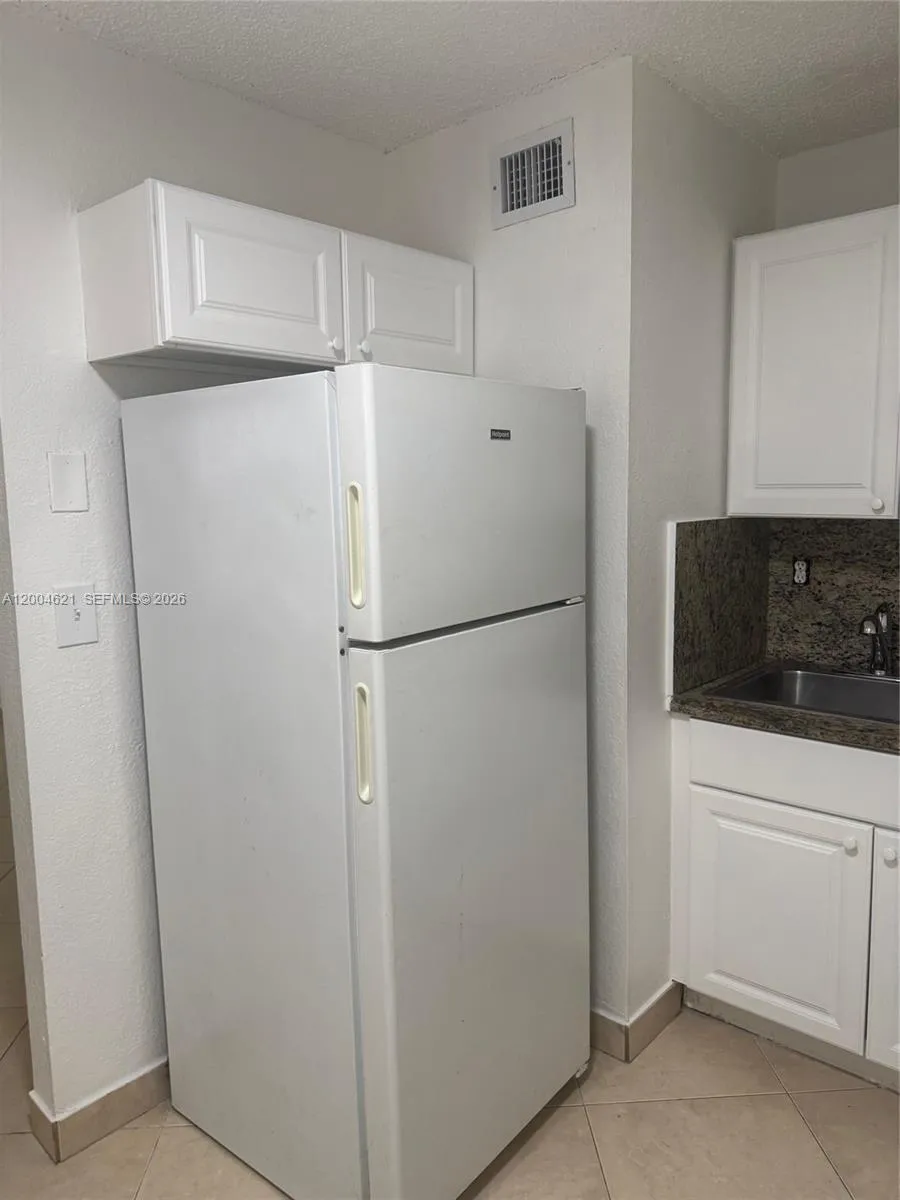 1235 NW 6th St # 5, Miami FL 33125