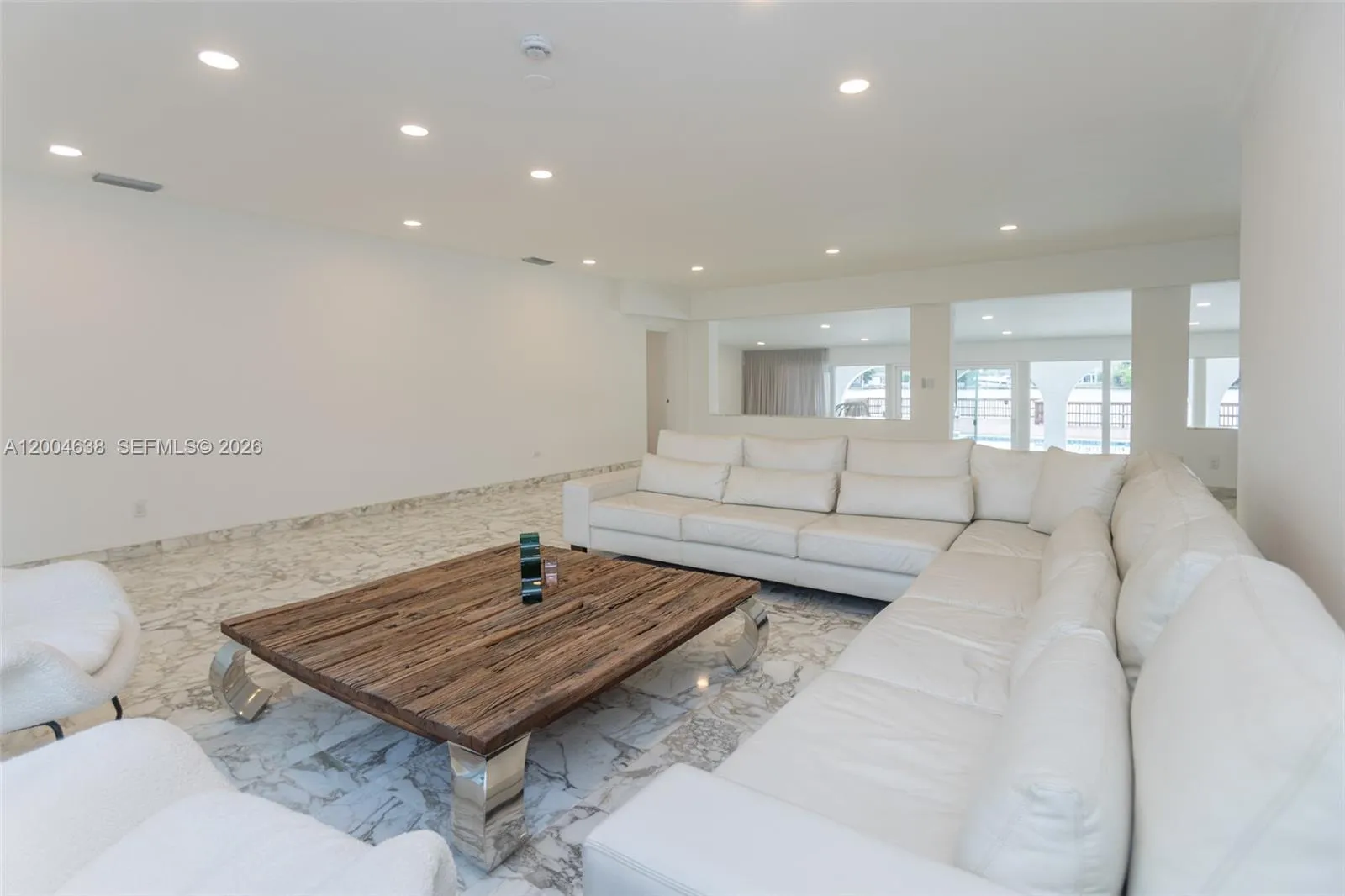 1690 Daytonia Rd, Miami Beach FL 33141