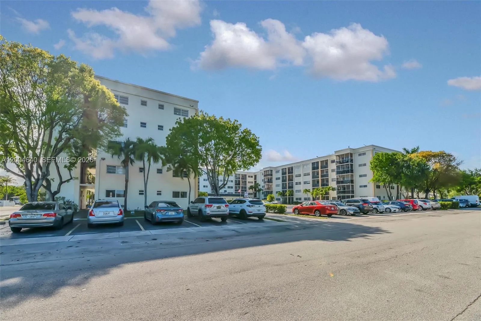 220 SW 9th Ave # 501, Hallandale Beach FL 33009