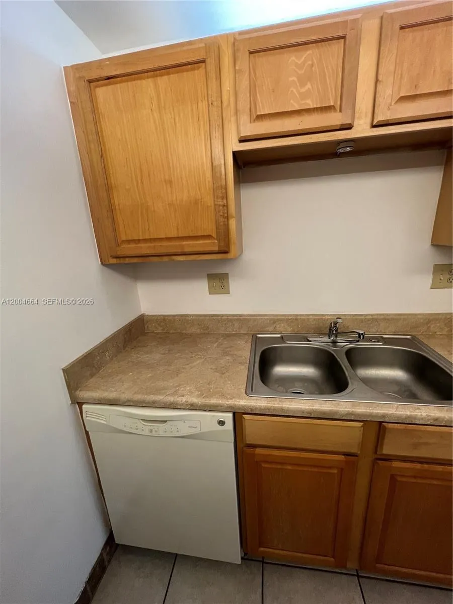 4116 NW 88th Ave # 104, Coral Springs FL 33065