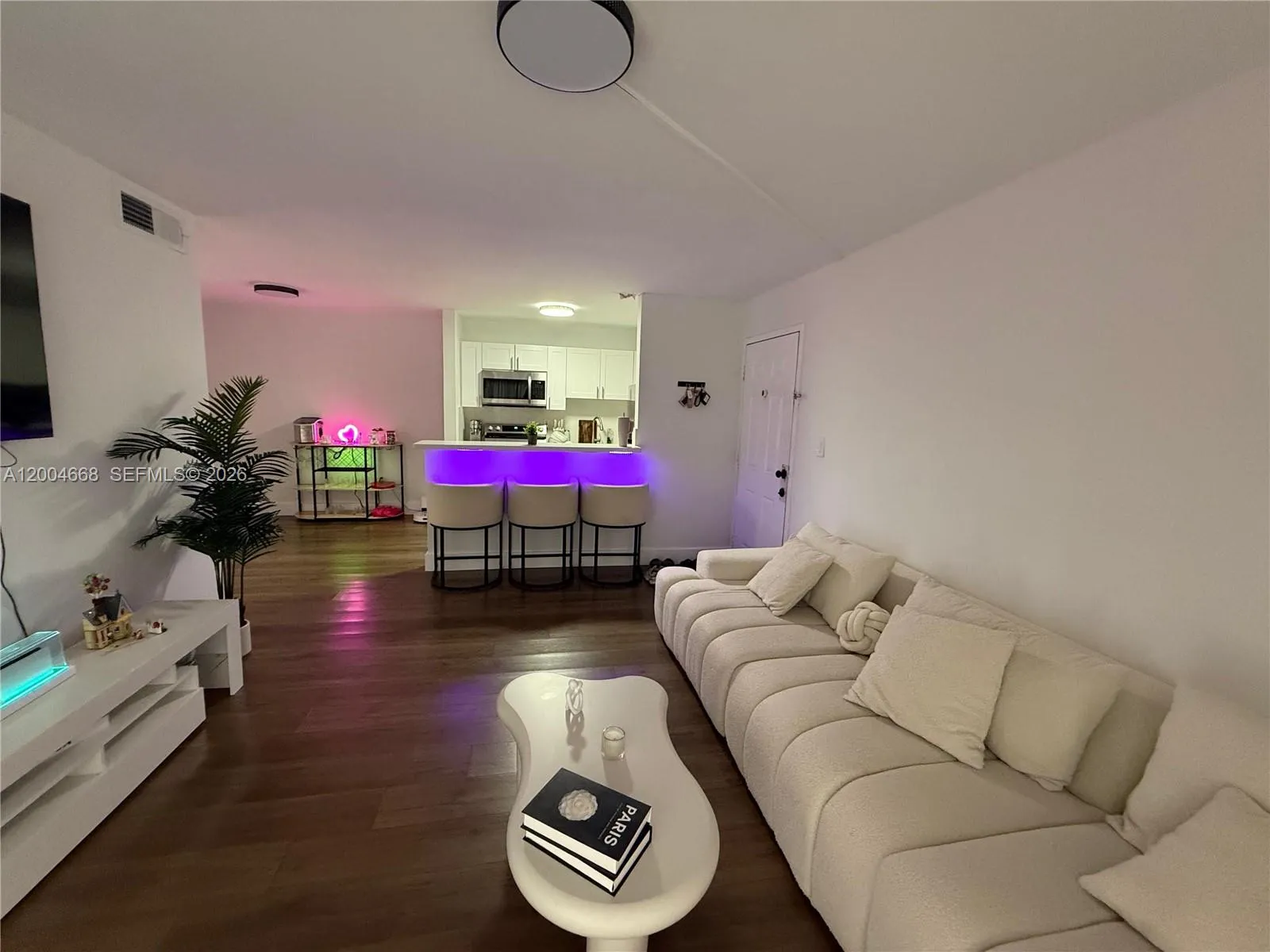 7155 NW 179th St # 107, Hialeah FL 33015