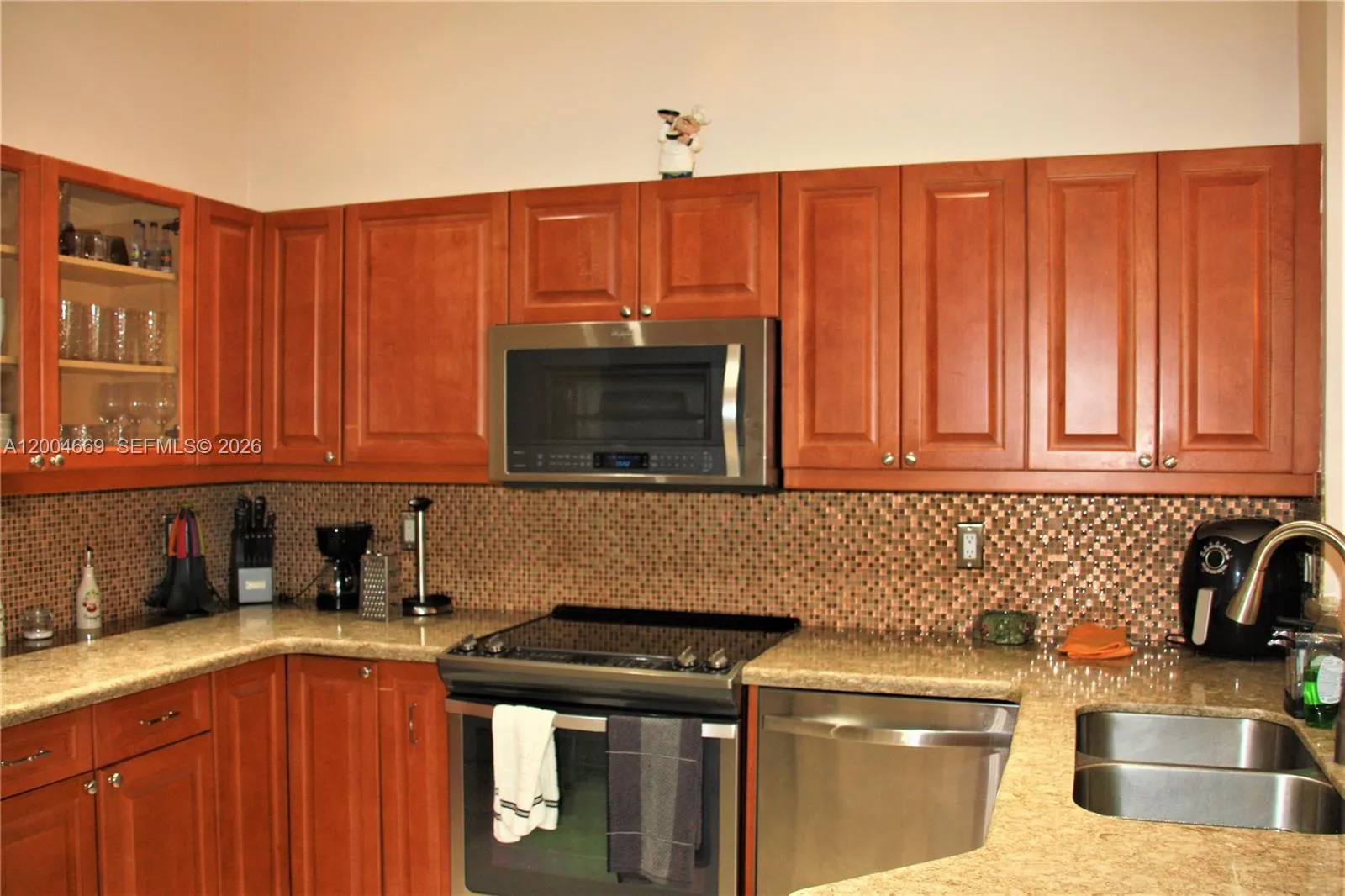 4291 Magnolia Ridge Dr, Weston FL 33331