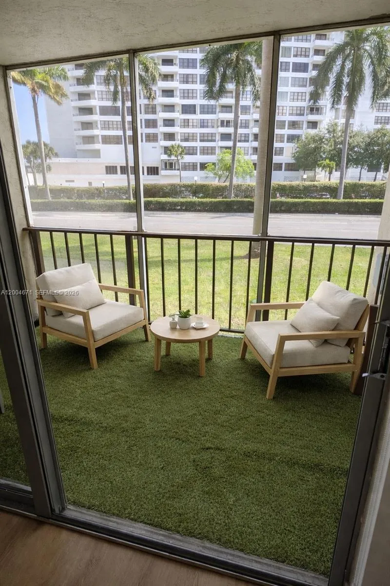 501 Three Islands Blvd # 112, Hallandale Beach FL 33009