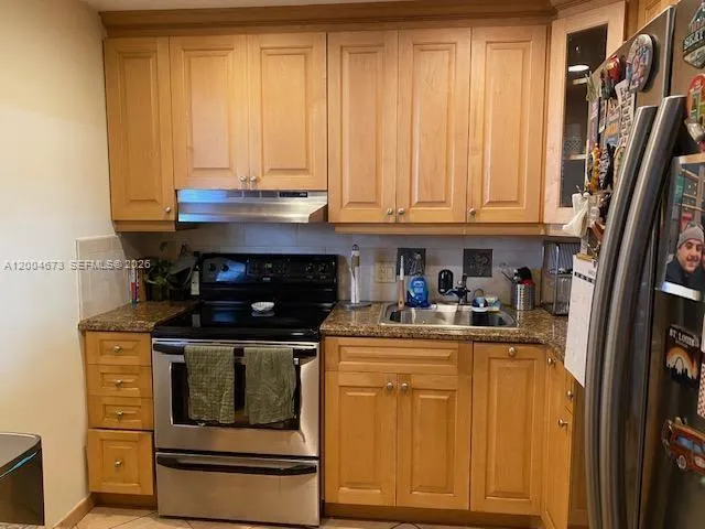 100 Edgewater Dr # 102, Coral Gables FL 33133