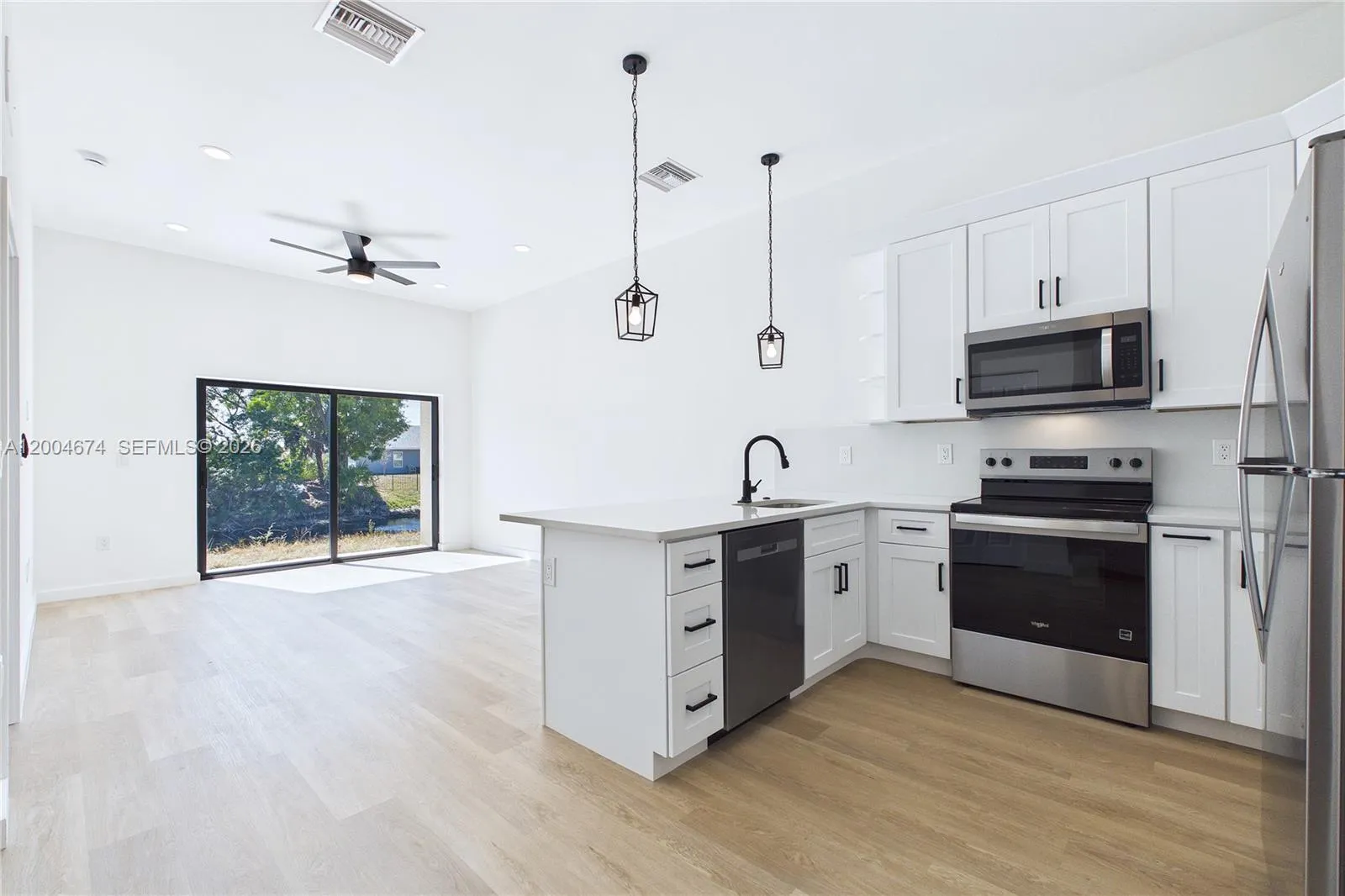 542/544 SE 6TH TER, Other City - In The State Of Florida FL 33990