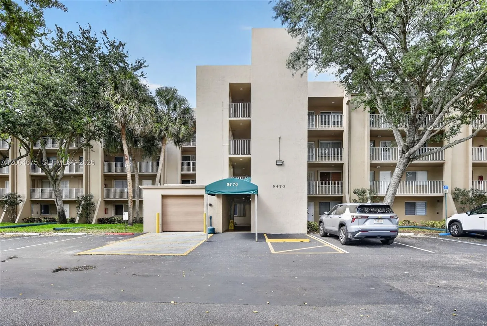 9470 Tangerine Pl # 105, Davie FL 33324