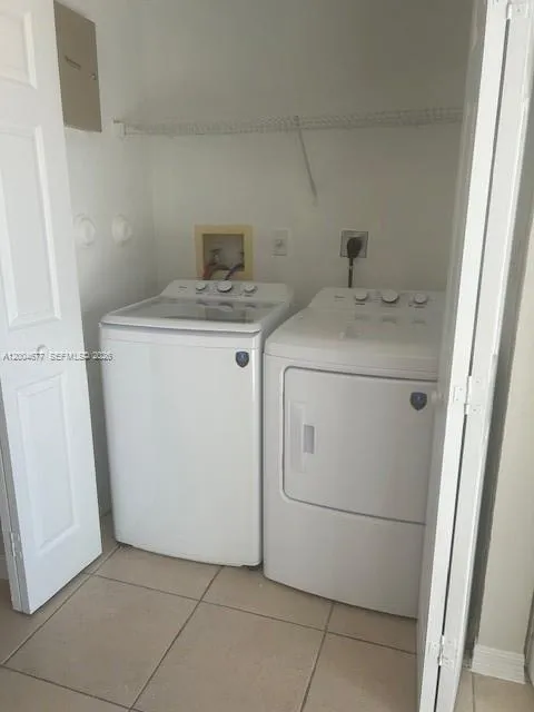 17106 SW 138th Ct, Miami FL 33177