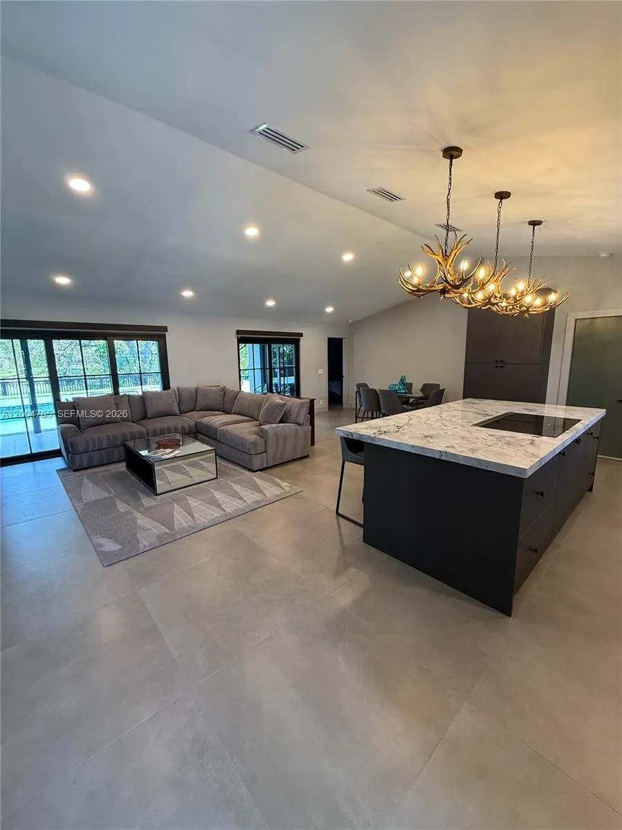 1304 Stratford St, Wellington FL 33414