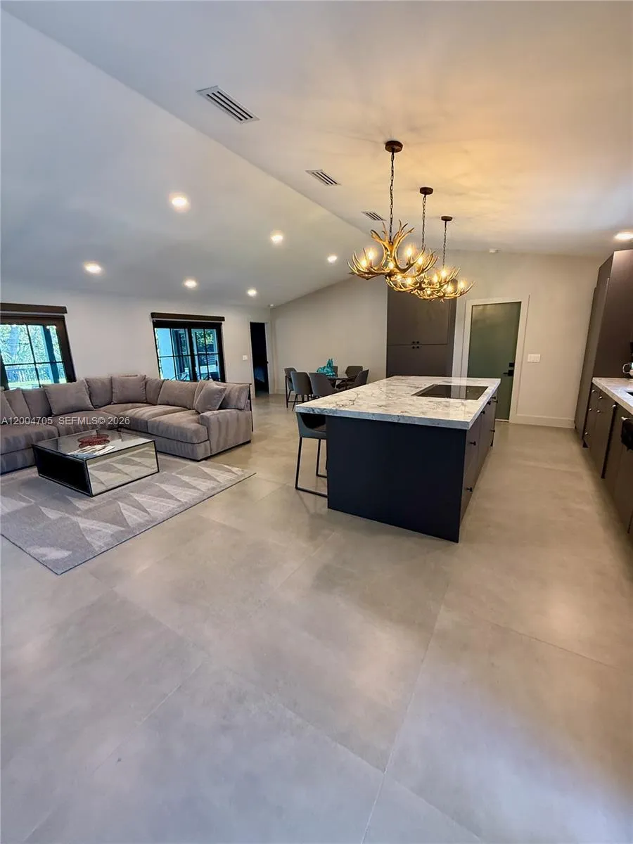 1304 Stratford St, Wellington FL 33414