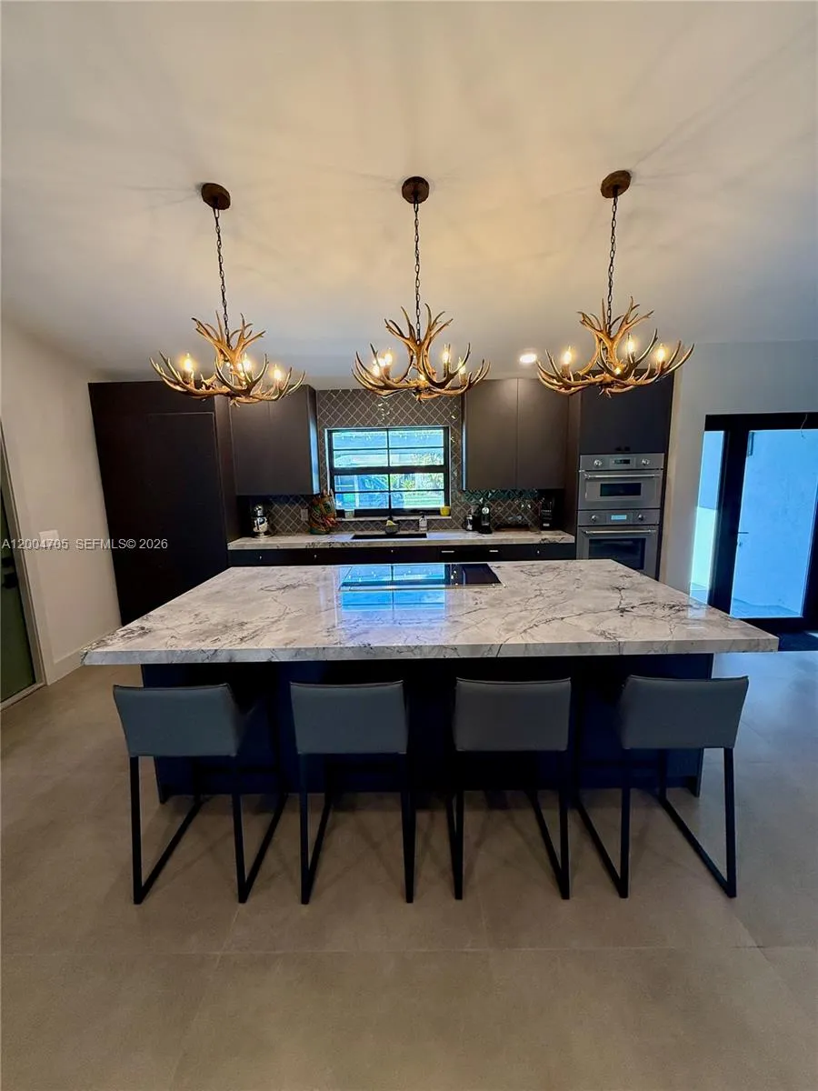 1304 Stratford St, Wellington FL 33414