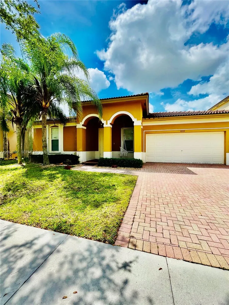4006 NE 20th St, Homestead FL 33033