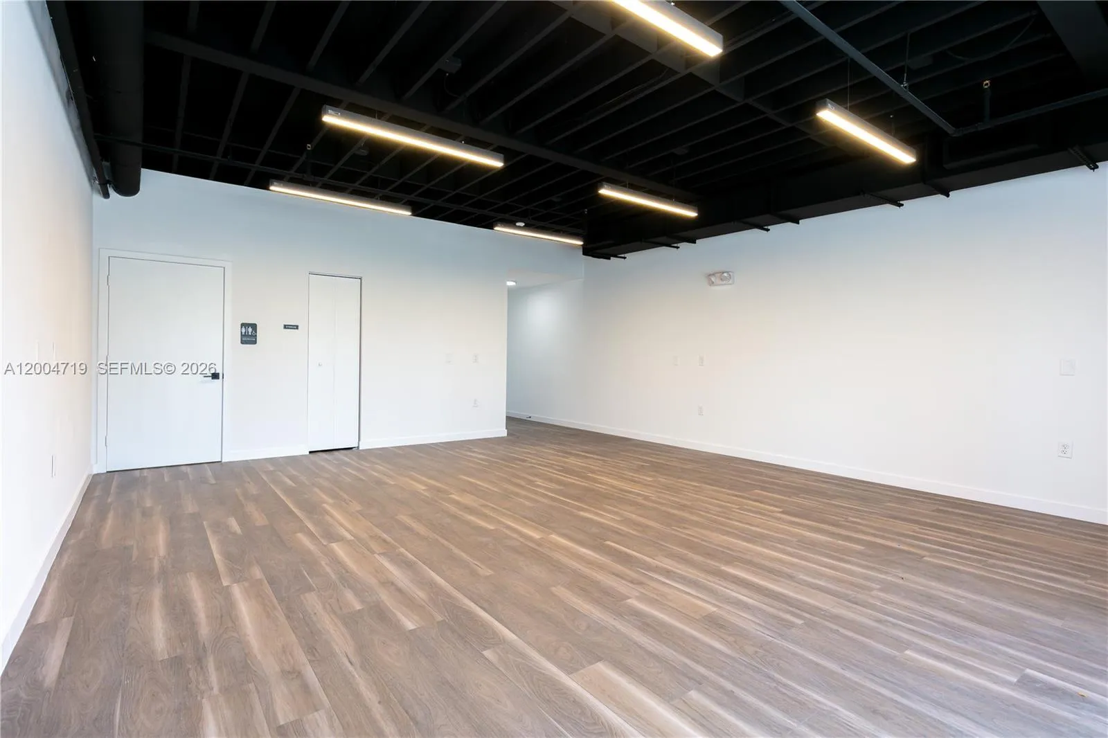 7265 NW 74th St # 6, Medley FL 33166