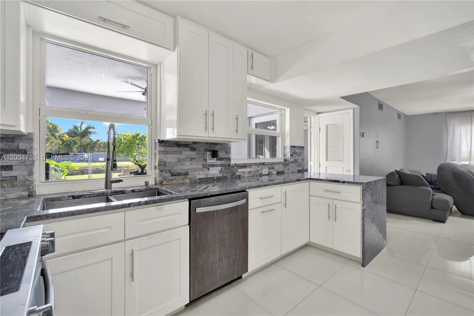 16070 SW 89th Ave Rd, Palmetto Bay FL 33157