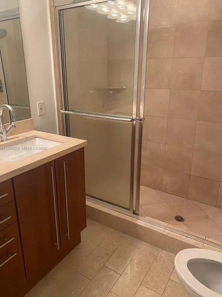 79 SW 12th St, Miami FL 33130