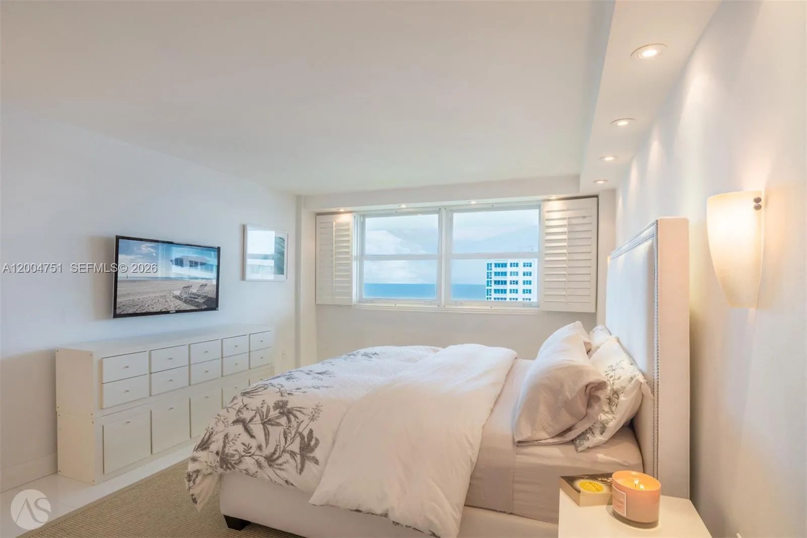 177 Ocean Lane Dr # 1209, Key Biscayne FL 33149