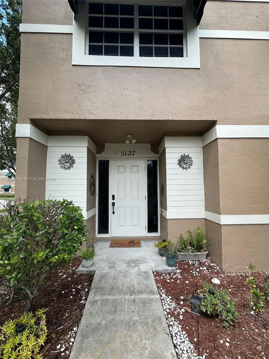 5127 SW 123rd Ave, Cooper City FL 33330