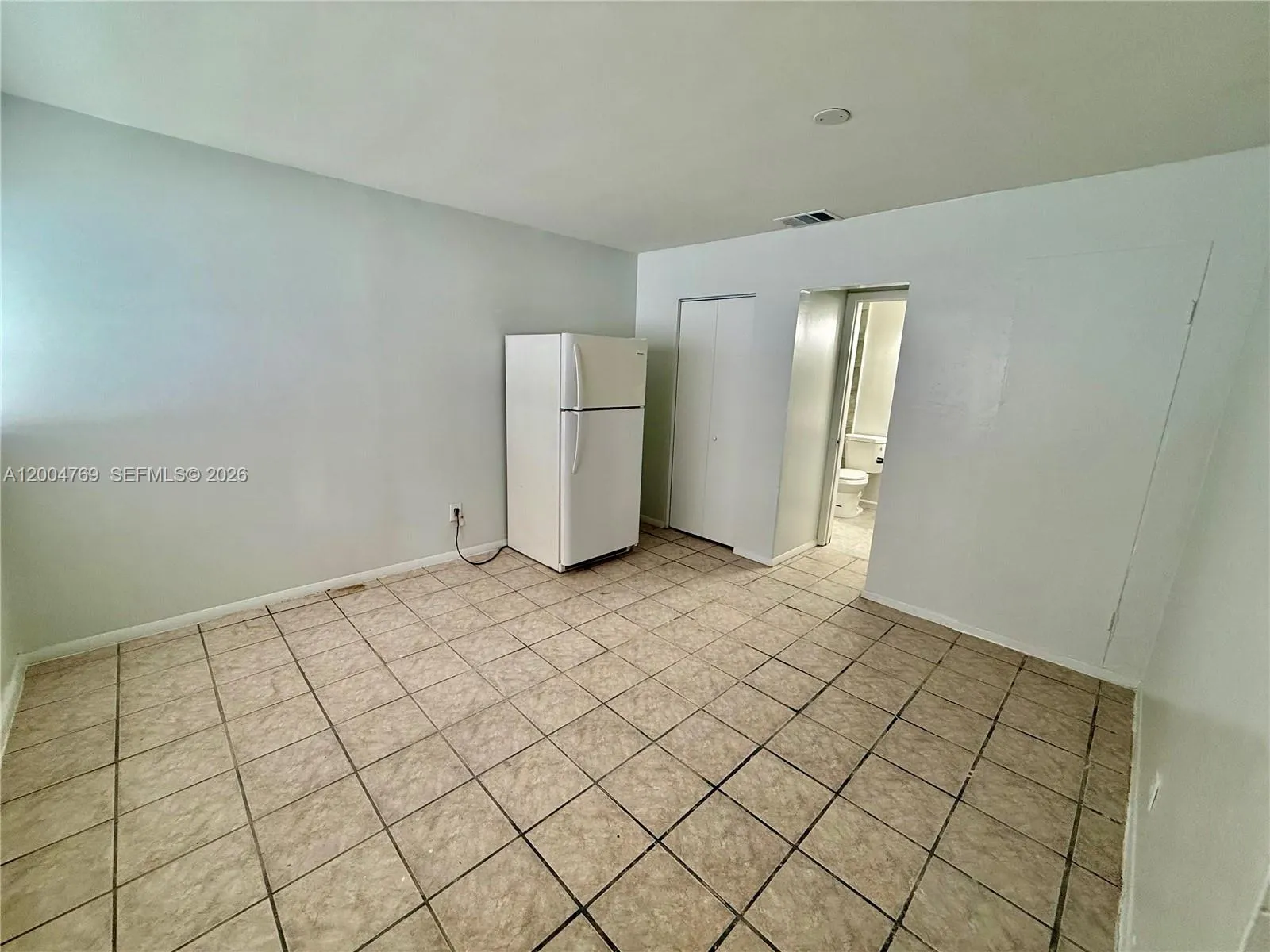 220 NE 41st St # 4, Oakland Park FL 33334